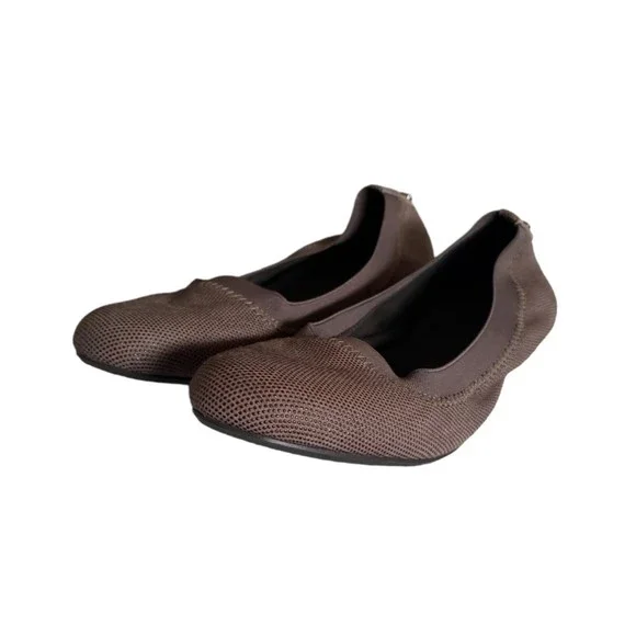 Stuart Weitzman | Shoes | Stuart Weitzman Womens Taupe Leather Slip On  Ballet Flats Shoes Size 55 M | Poshmark